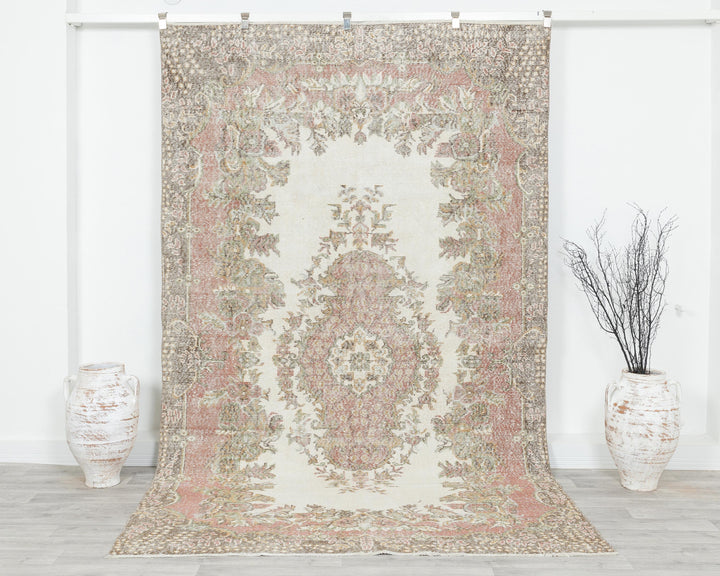 Neutral Oushak Rug 5' 11" x 9' 8" | No. VR30575