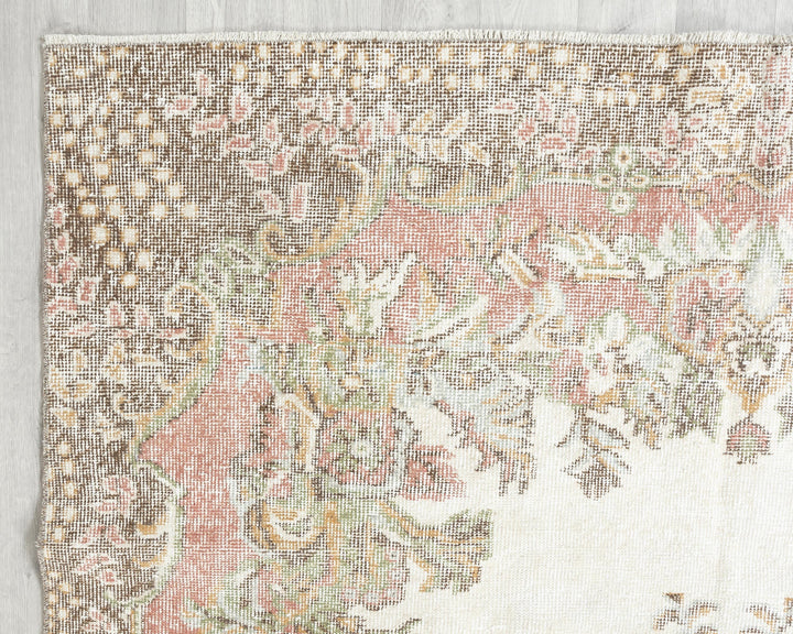Neutral Oushak Rug 5' 11" x 9' 8" | No. VR30575