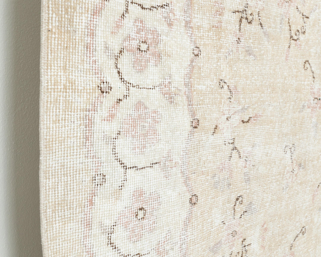 Neutral Oushak Rug 6' 7" x 9' 10" | No. VR83313