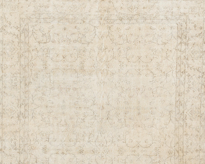 Beige Oushak Rug 6' 10" x 10' | No. VR33810