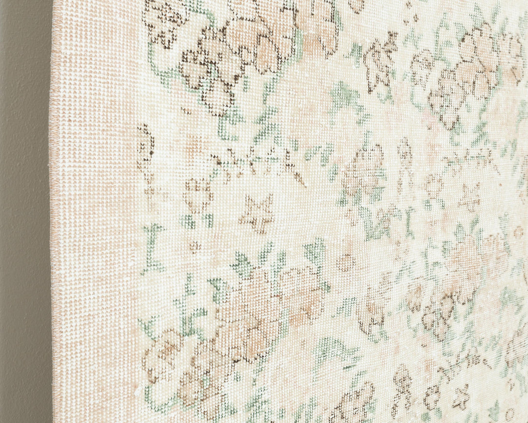 Beige Oushak Rug 6' 5" x 10' 7" | No. VR72891