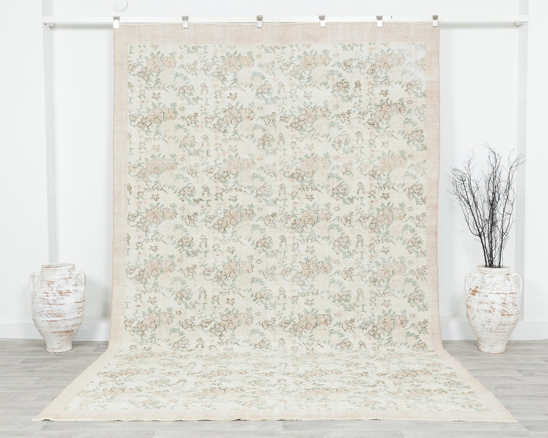 Beige Oushak Rug 6' 5" x 10' 7" | No. VR72891