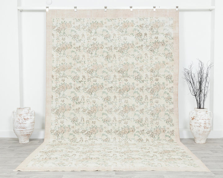 Beige Oushak Rug 6' 5" x 10' 7" | No. VR72891