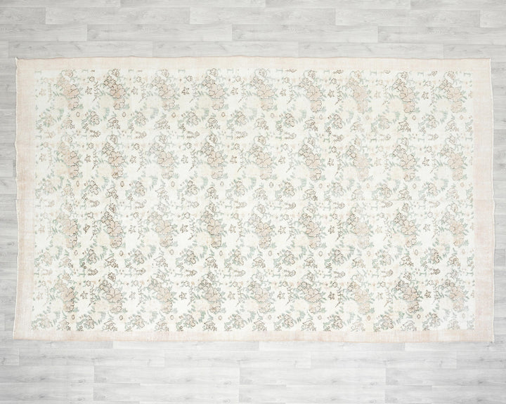 Beige Oushak Rug 6' 5" x 10' 7" | No. VR72891