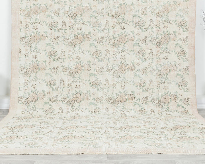 Beige Oushak Rug 6' 5" x 10' 7" | No. VR72891