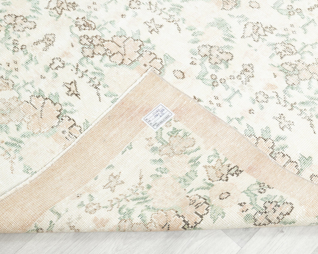 Beige Oushak Rug 6' 5" x 10' 7" | No. VR72891