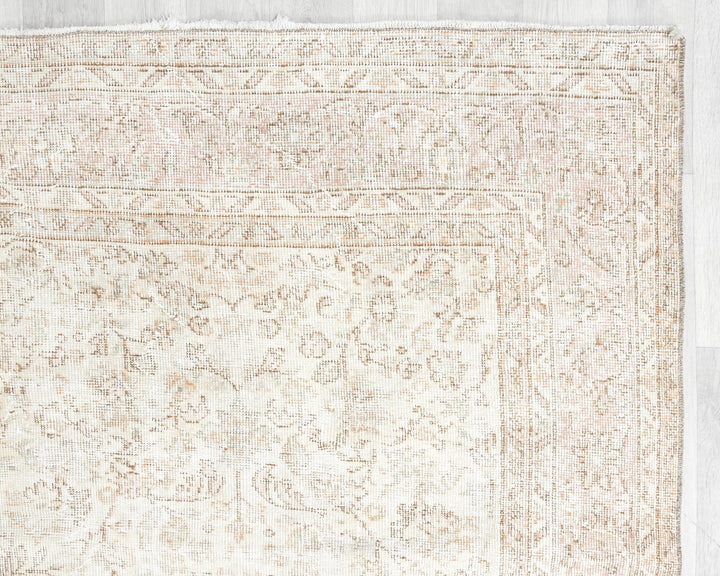 Beige Oushak Rug 6' 10" x 10' | No. VR55394
