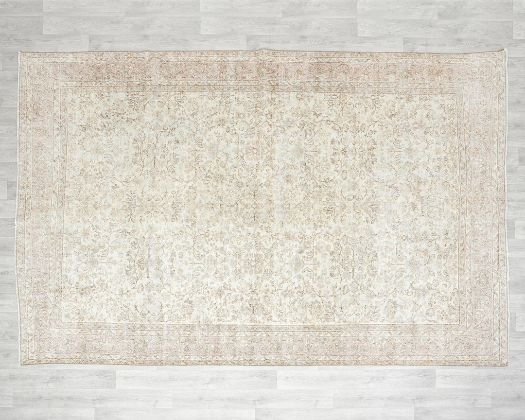 Beige Oushak Rug 6' 10" x 10' | No. VR55394