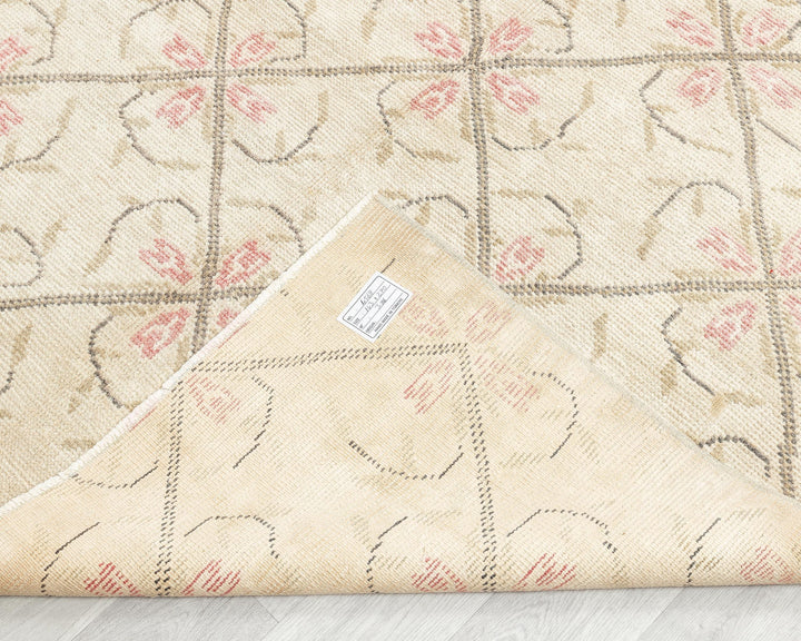 Beige Oushak Rug 4' 8" x 8' 10" | No. VR55154