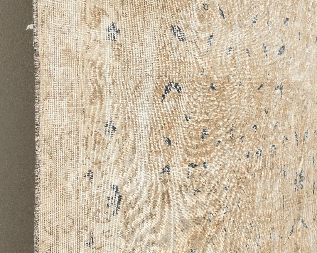 Beige Oushak Rug 6' 11" x 10' 1" | No. VR53439