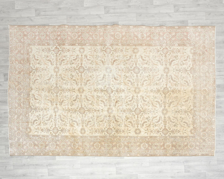 Beige Oushak Rug 6' 9" x 9' 11" | No. VR57520