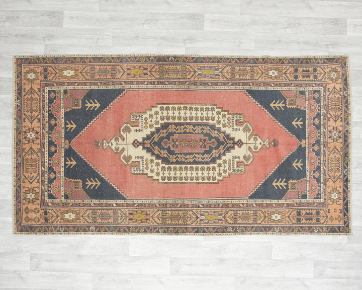 Oushak Rug 7' 10" x 4' 3" | No. VR70384