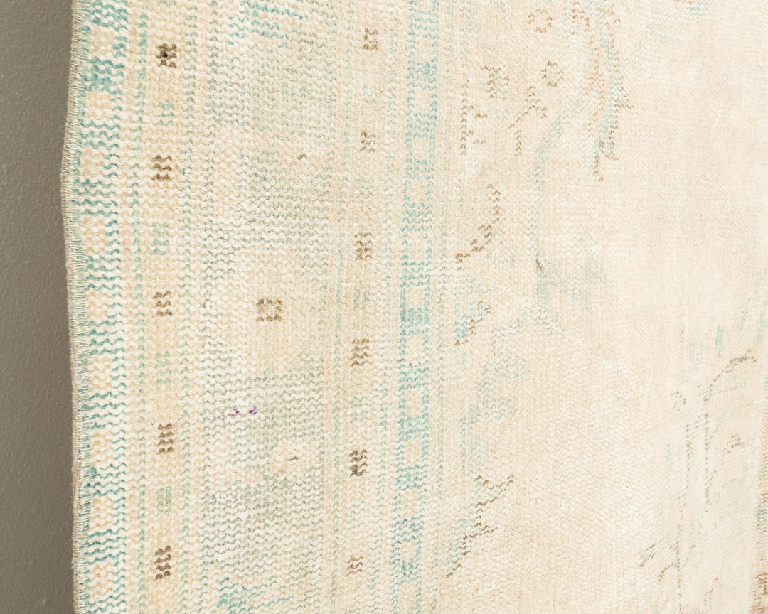 Beige Oushak Rug 8' 8" x 9' | No. VR55158
