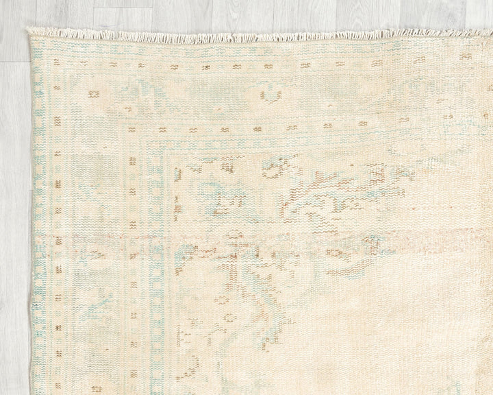 Beige Oushak Rug 8' 8" x 9' | No. VR55158