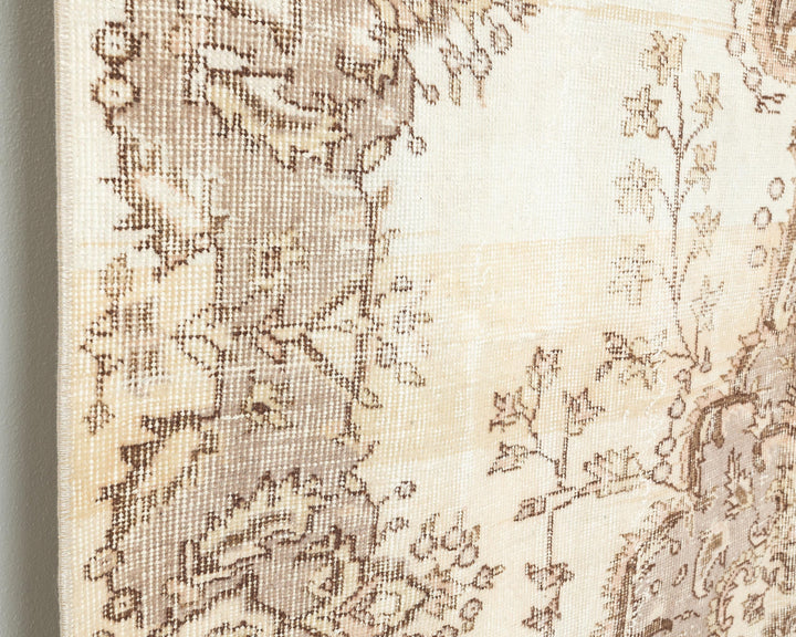 Beige Oushak Rug 5' 1" x 8' 8" | No. VR43486