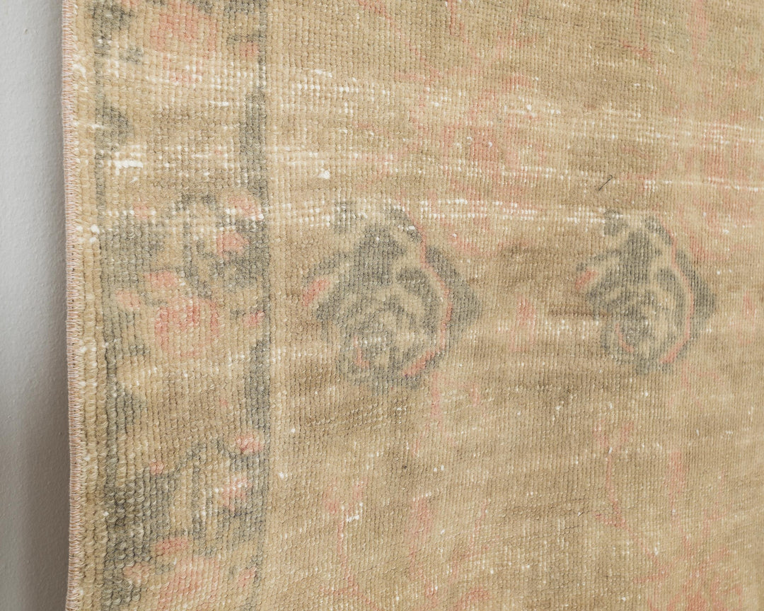 Beige Oushak Rug 4' 7" x 7' 1" | No. VR24243