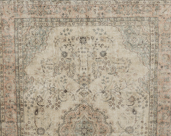 Neutral Oushak Rug 6' 8" x 10' 4" | No. VR43472