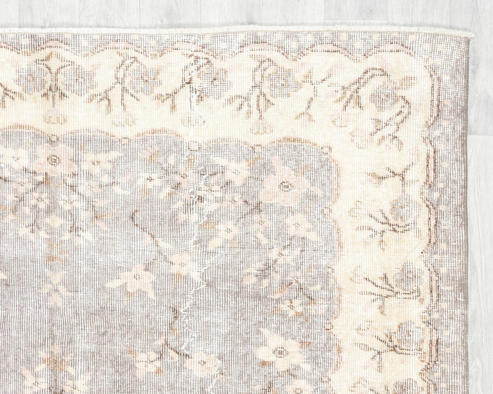 Muted Oushak Rug 8' 2" x 5' 7" | No. VR43319
