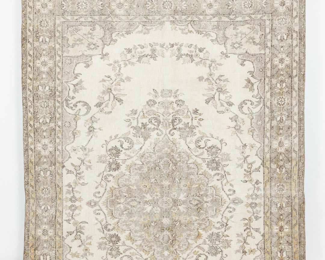 Beige Oushak Rug 5' 11" x 9' 2" | No. VR12427