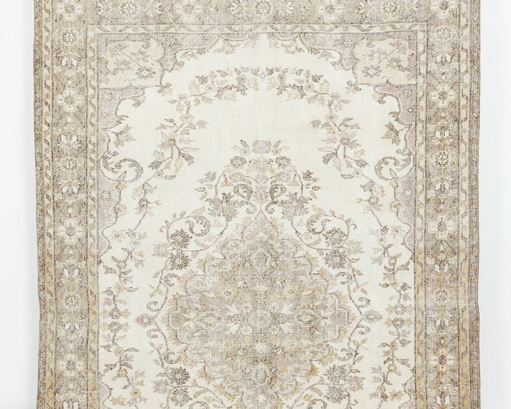 Beige Oushak Rug 5' 11" x 9' 2" | No. VR12427