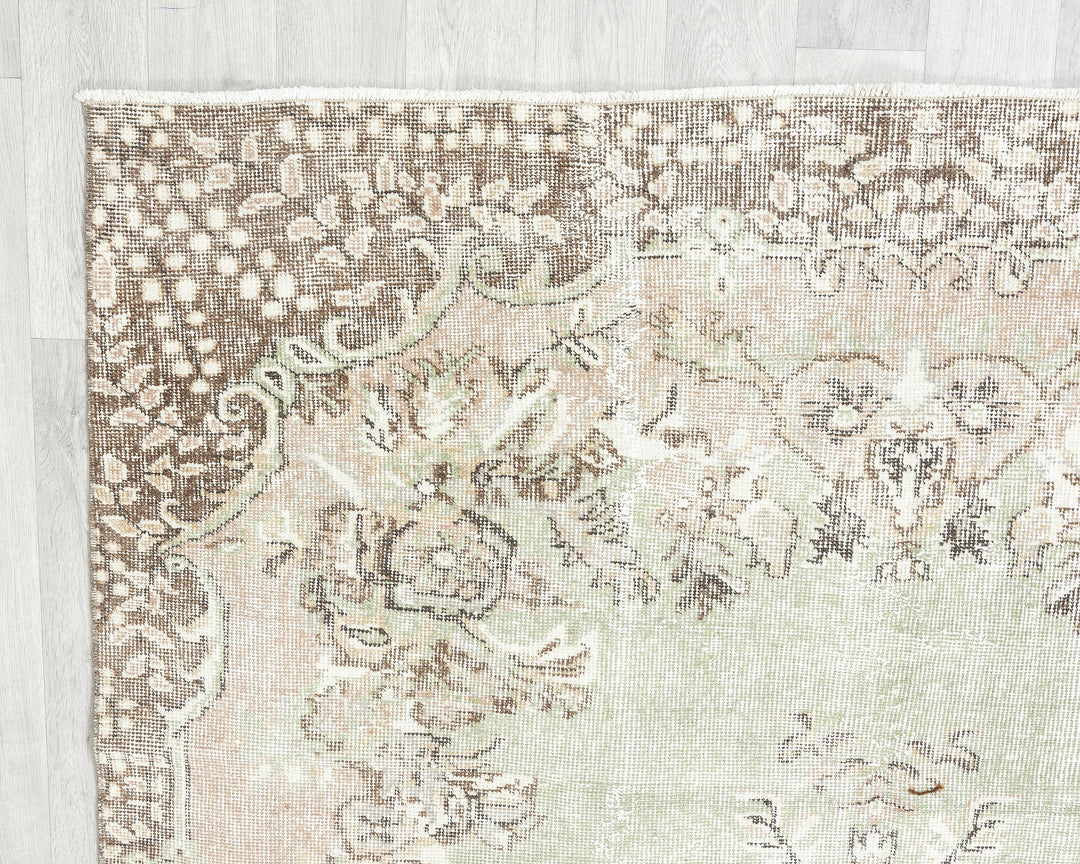 Faded Oushak Rug 5' 5" x 9' | No. VR12605