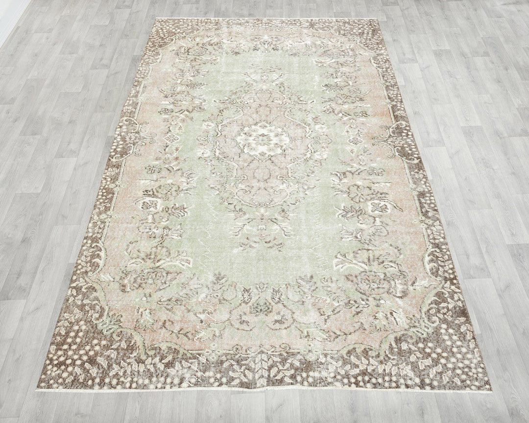 Faded Oushak Rug 5' 5" x 9' | No. VR12605