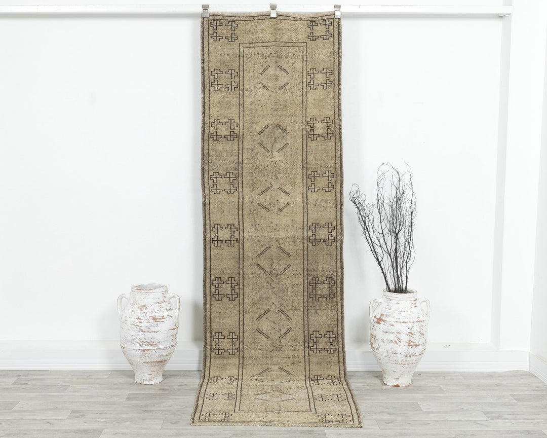 Runner Rug 2' 7" x 9' | No. VR37849
