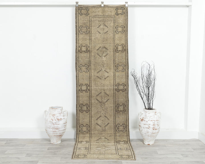 Runner Rug 2' 7" x 9' | No. VR37849