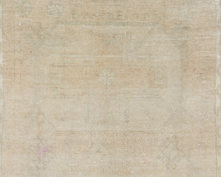 Beige Runner Rug 2' 7" x 8' 6" | No. VR46513