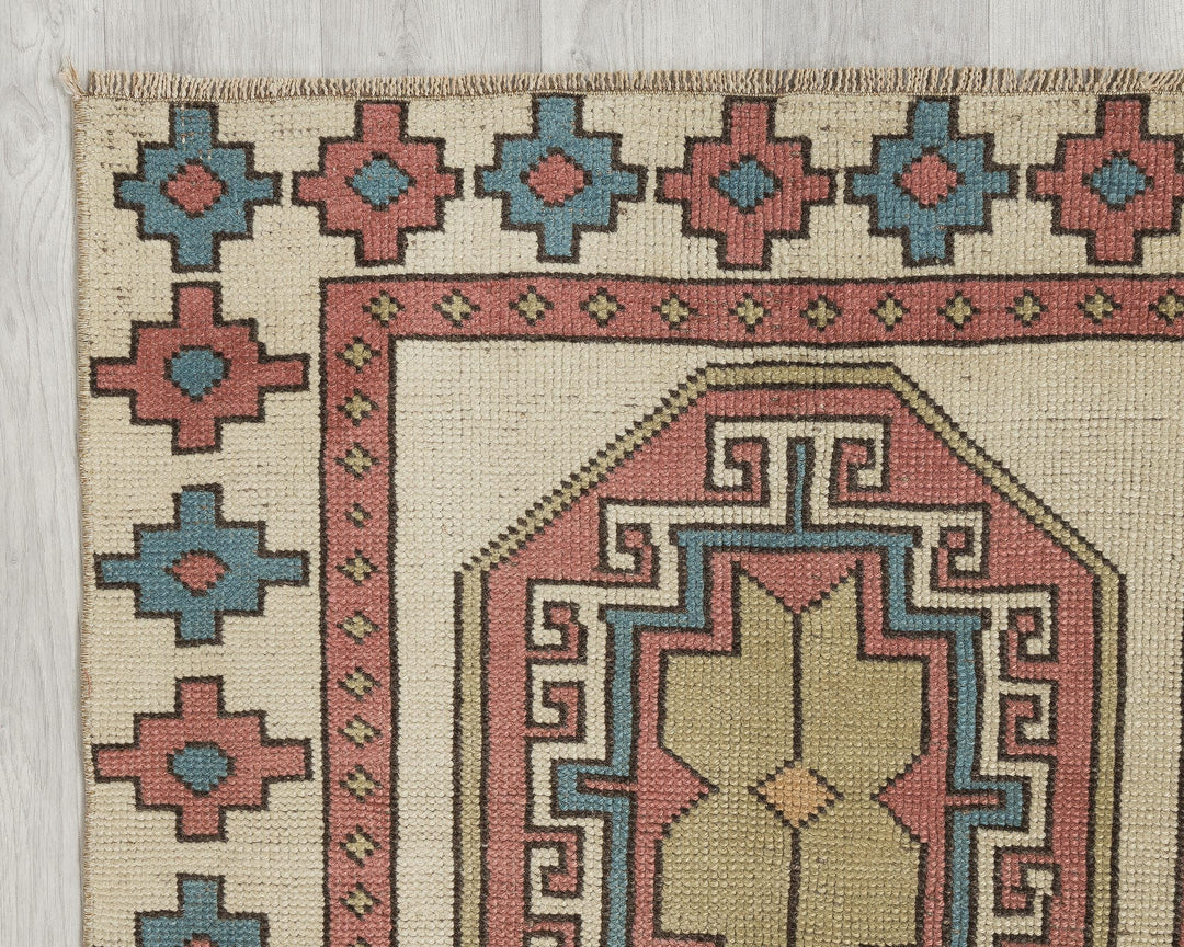 Runner Rug 2' 7" x 9' 8" | No. VR87150