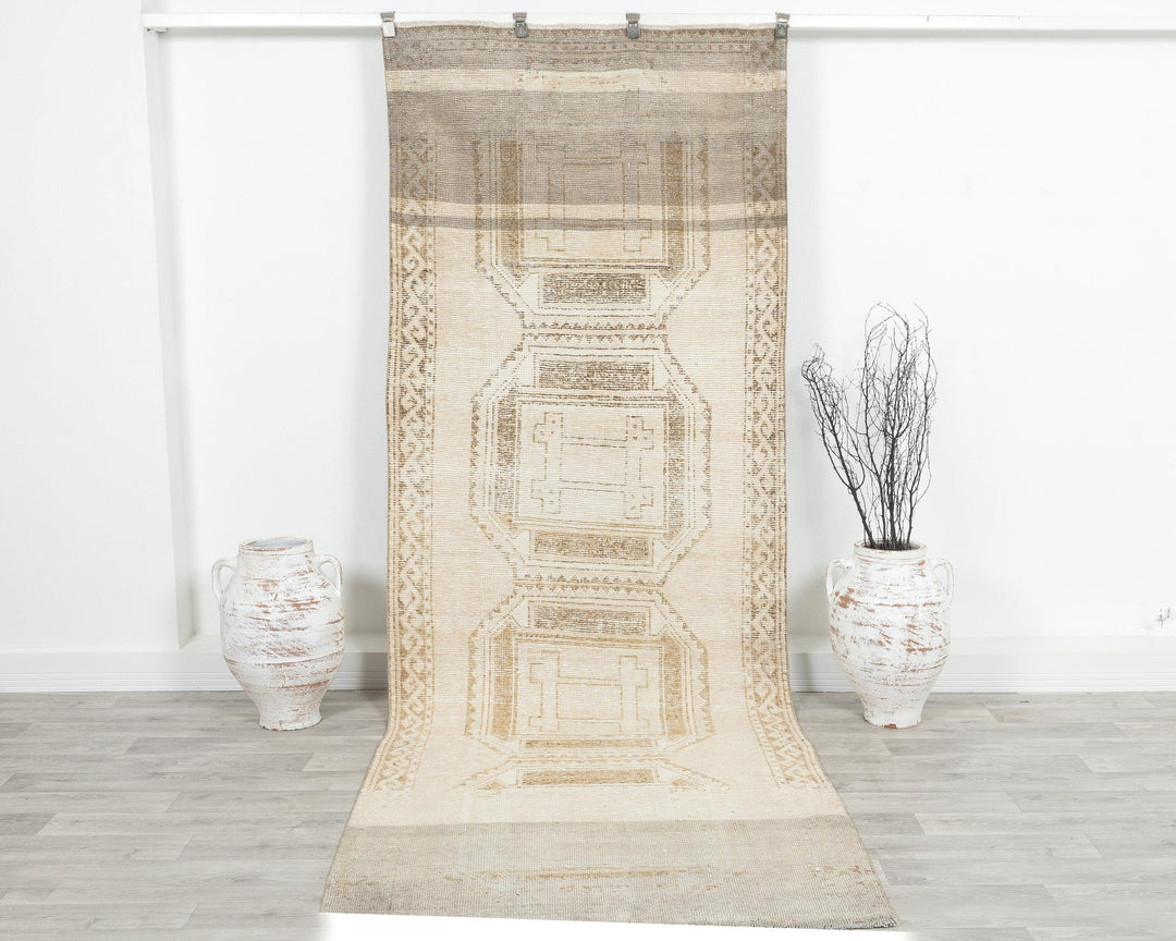 Runner Rug 3' 11" x 10' 10" | No. VR25792