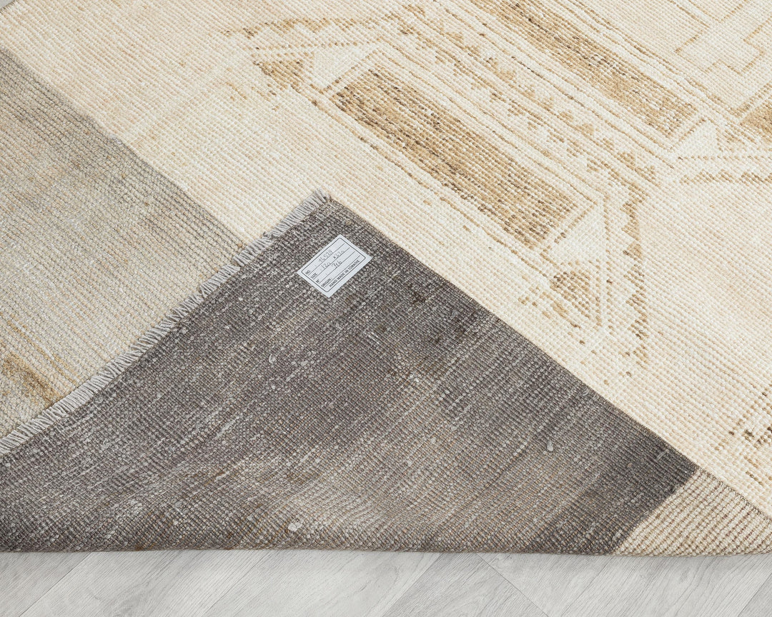 Runner Rug 3' 11" x 10' 10" | No. VR25792