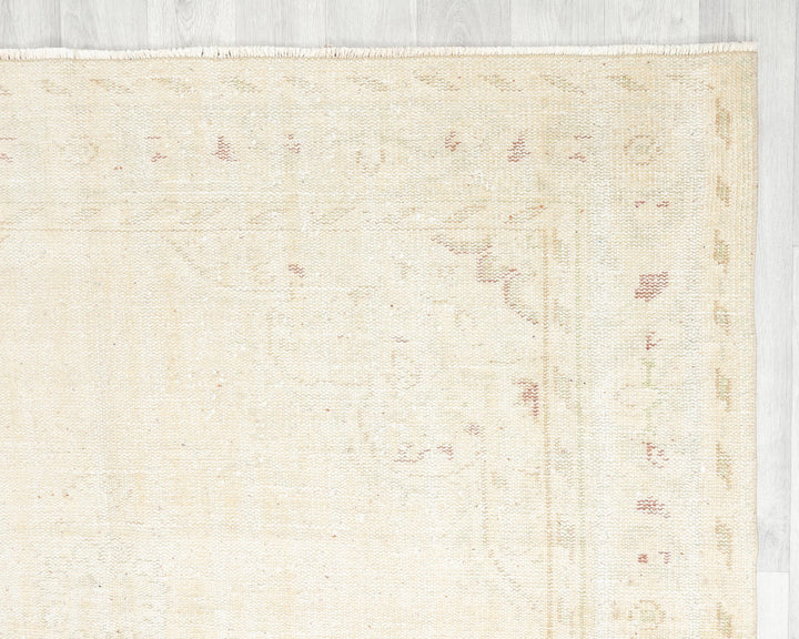 Beige Oushak Rug 6' x 9' 10" | No. VR60387
