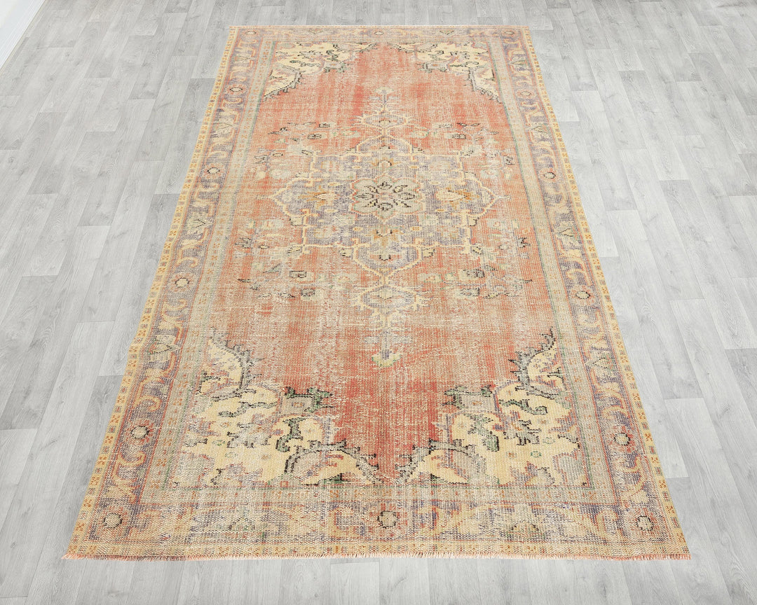 Oushak Rug 5' 7" x 10' 1" | No. VR38561
