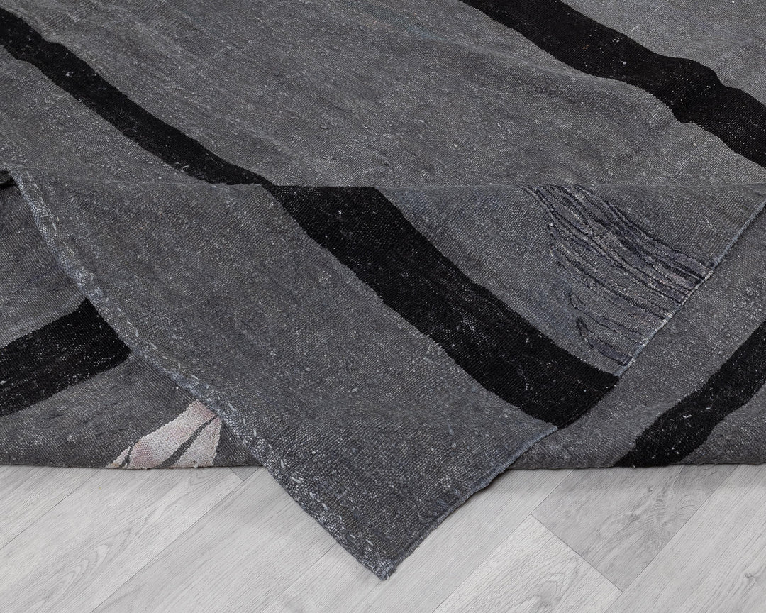 Gray Kilim Rug 9' 6" x 13' 1" | No. VR83615