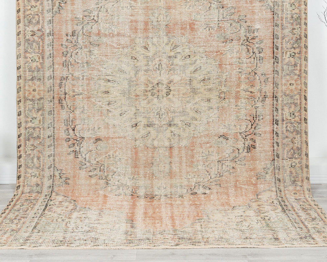 Faded Oushak Rug 5' 11" x 9' 5" | No. VR77804