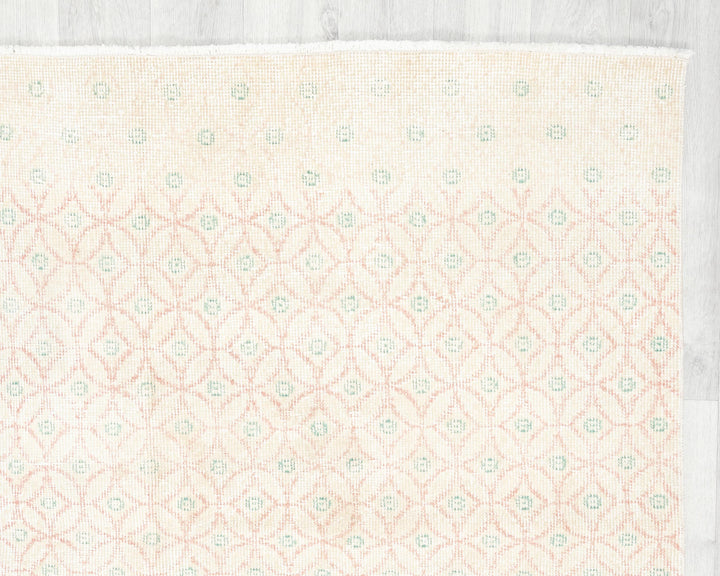 Neutral Oushak Rug 4' 9" x 8' 4" | No. VR79039