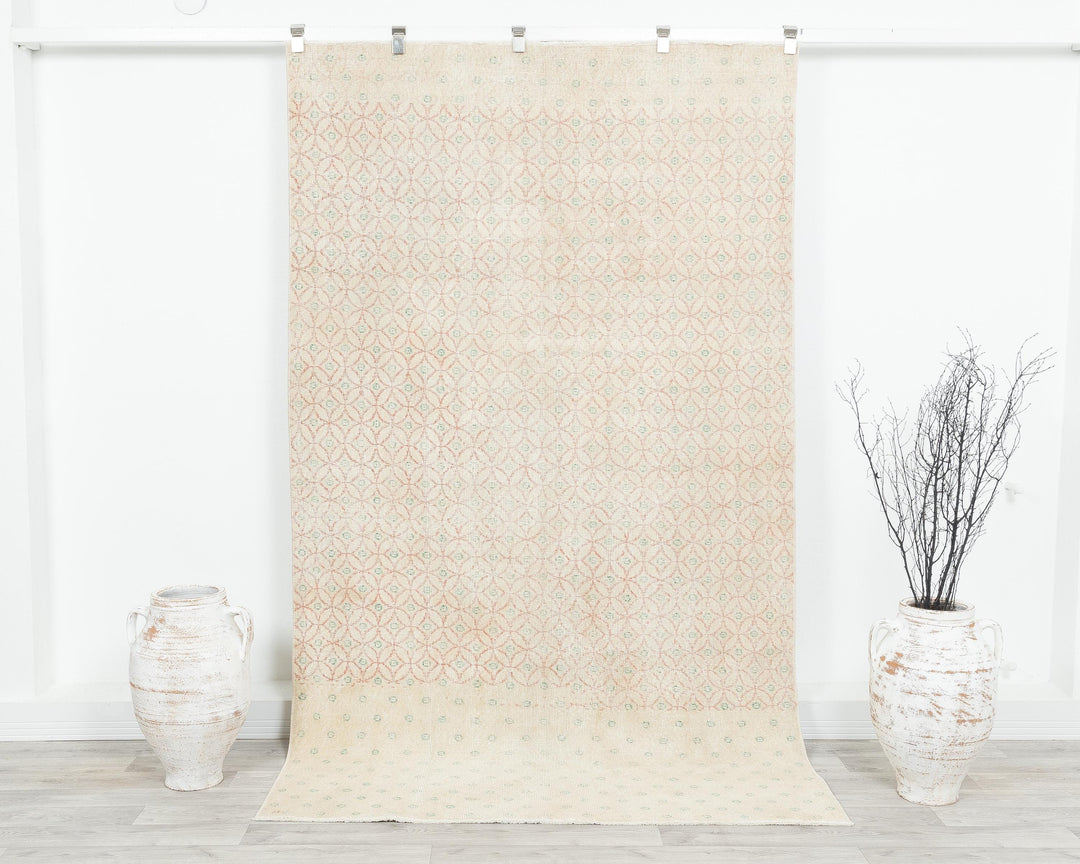 Neutral Oushak Rug 4' 9" x 8' 4" | No. VR79039