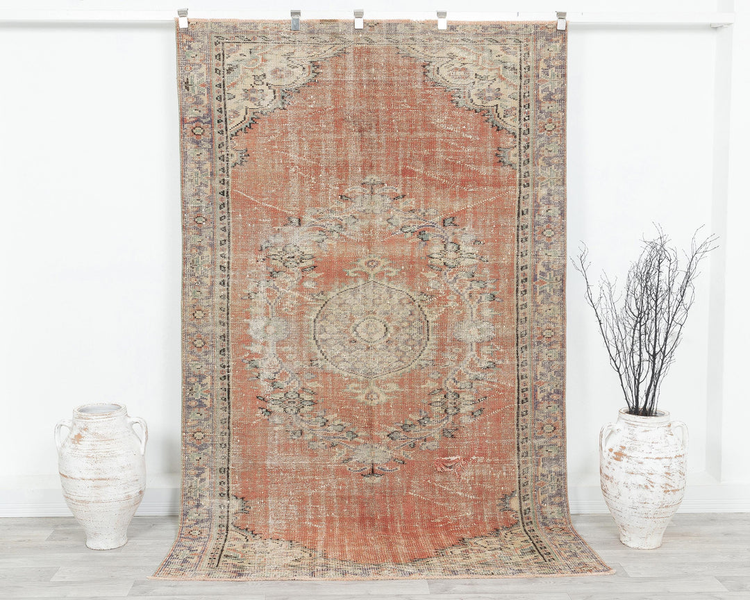 Neutral Oushak Rug 5' 1" x 8' 4" | No. VR68959