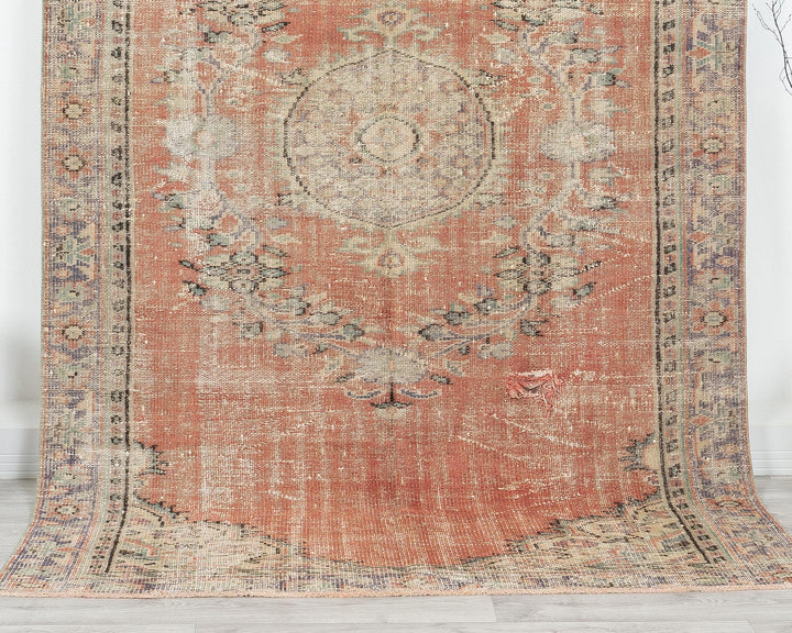 Neutral Oushak Rug 5' 1" x 8' 4" | No. VR68959