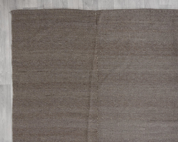 Brown Kilim Rug 8' 10" x 13' 1" | No. VR78487