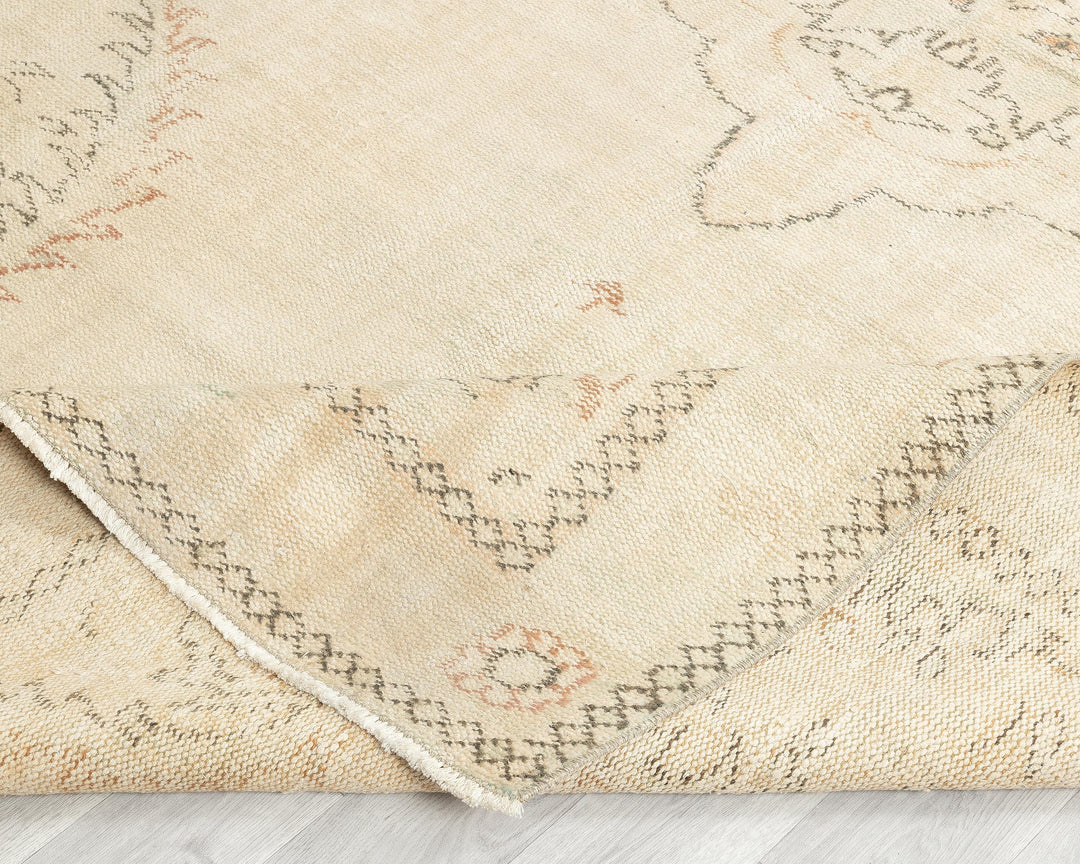 Beige Oushak Rug 6' 9" x 11' 6" | No. VR76490