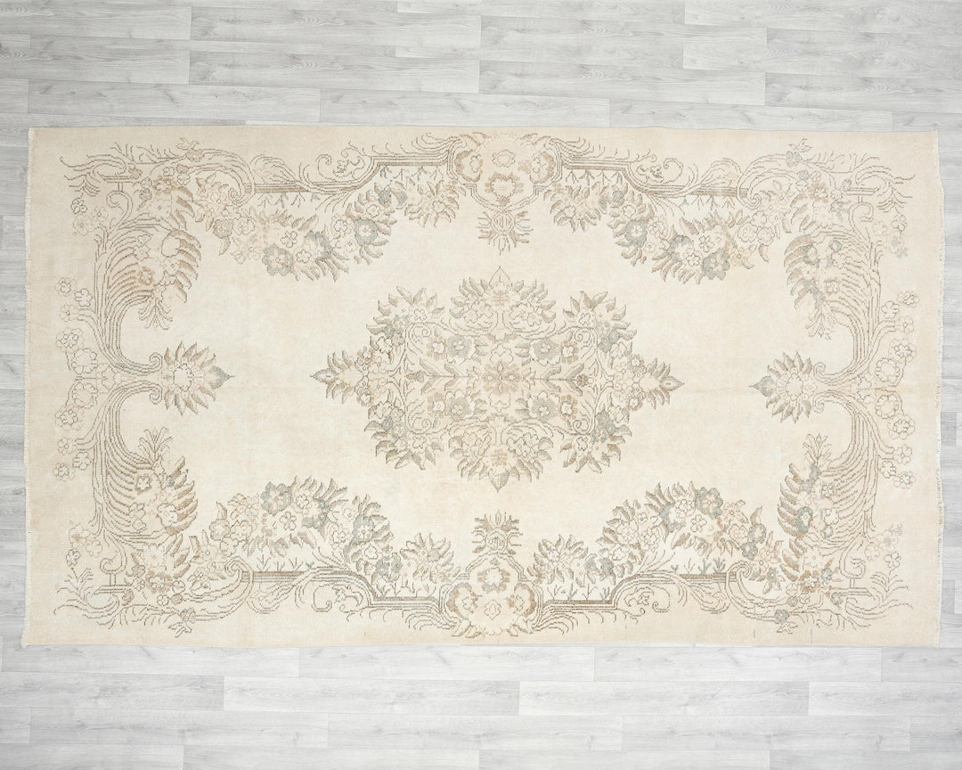 Ivory Oushak Rug 6' 2" x 10' 4" | No. VR20204