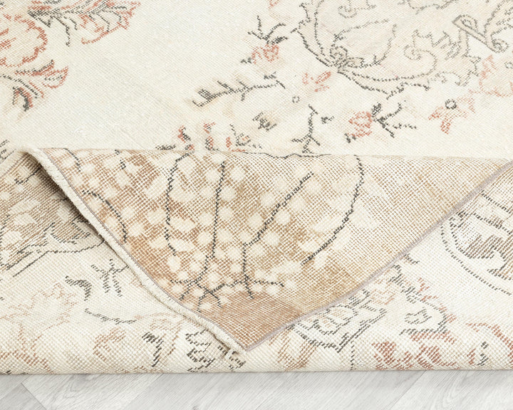 Beige Oushak Rug 5' 9" x 10' 4" | No. VR55317