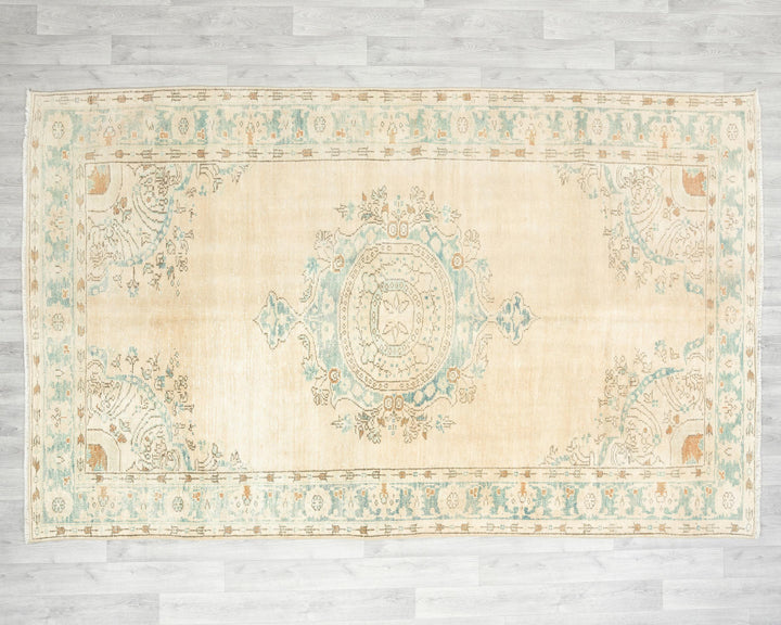 Beige Oushak Rug 9' 6" x 6' 1" | No. VR47085