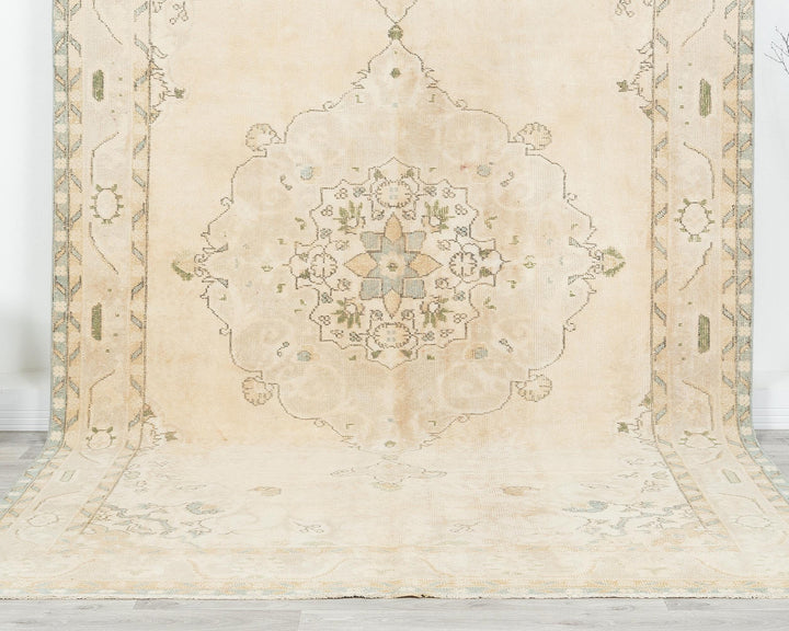 Beige Turkish Oushak Rug 10' 4" x 6' 3" Hand-Knotted detail
