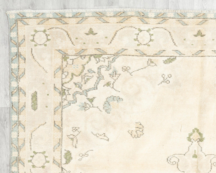 Beige Turkish Oushak Rug 10' 4" x 6' 3" Hand-Knotted border