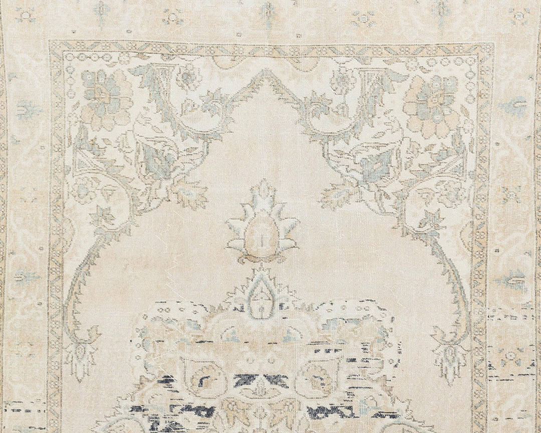 Beige Oushak Rug 6' 1" x 9' 10" | No. VR79741