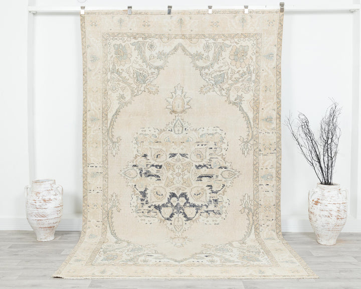 Beige Oushak Rug 6' 1" x 9' 10" | No. VR79741