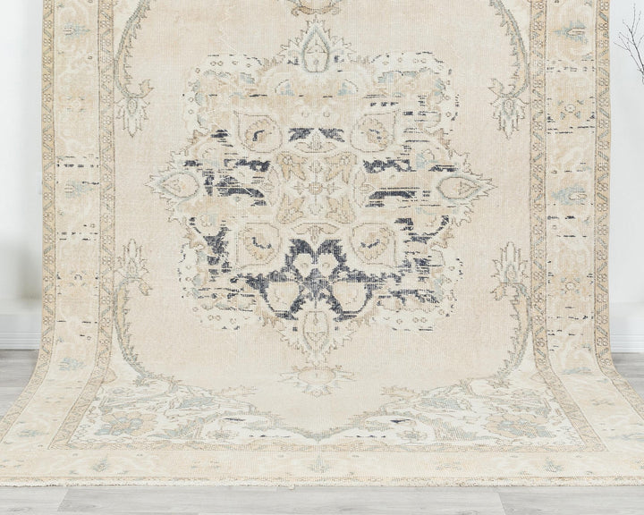 Beige Oushak Rug 6' 1" x 9' 10" | No. VR79741